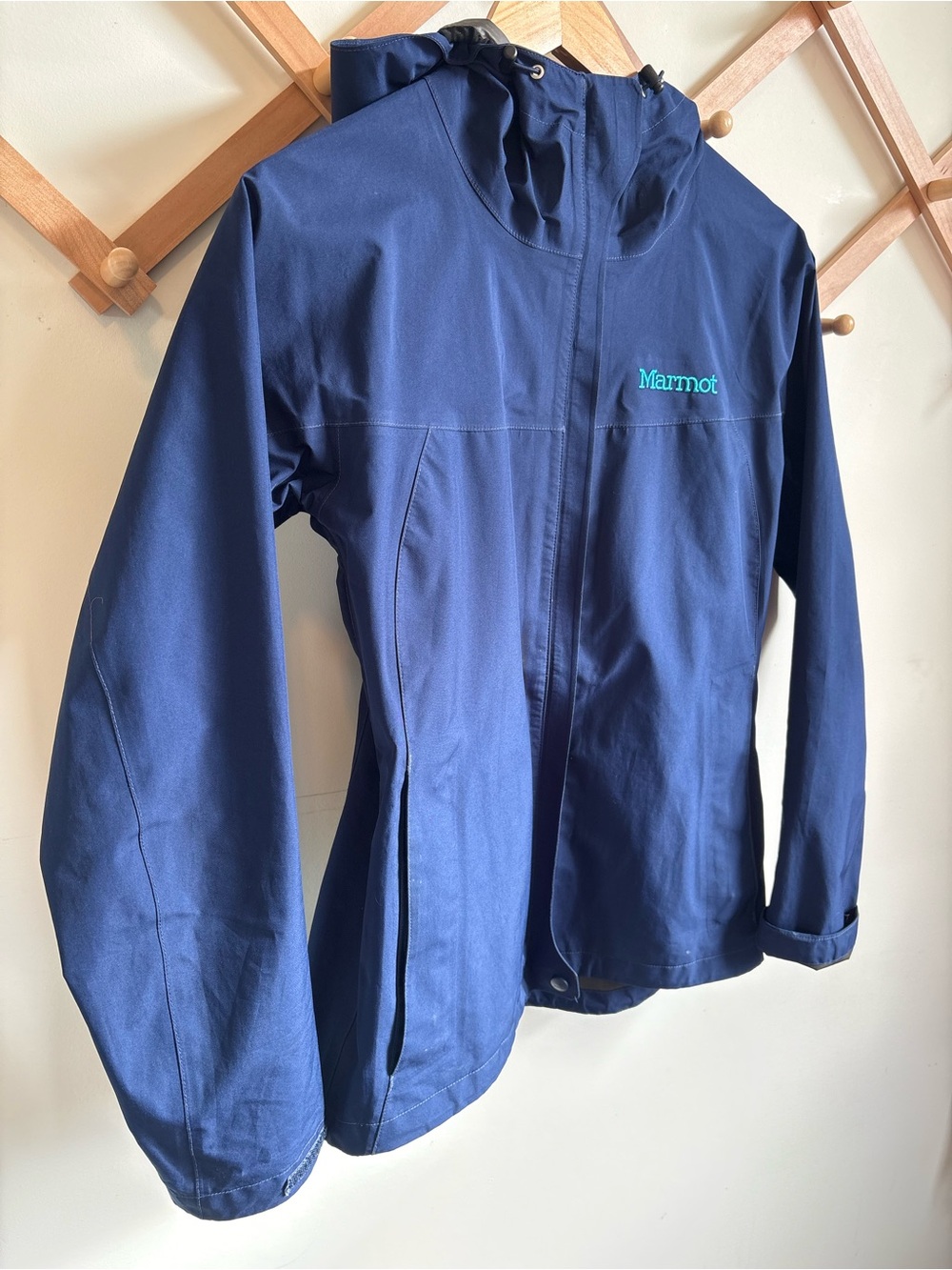 GORTEX Marmot Navy Blue Women’s Waterproof Hooded Rain Jacket